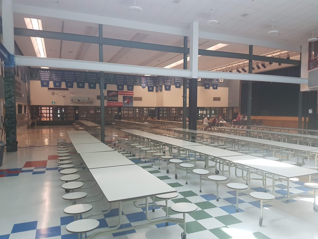Bishop Allen Academy | 721 Royal York Rd, Etobicoke, ON M8Y 2T3, Canada | Phone: (416) 393-5549