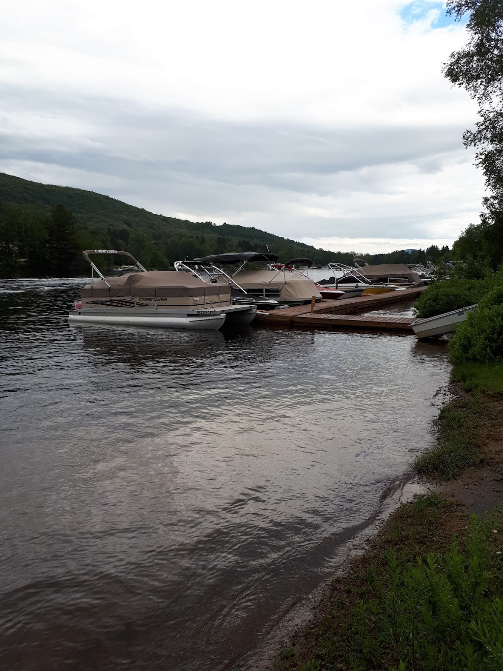 Camping St-Donat | 63 Chemin Charrette, Saint-Donat-de-Montcalm, QC J0T 2C0, Canada | Phone: (819) 424-2122