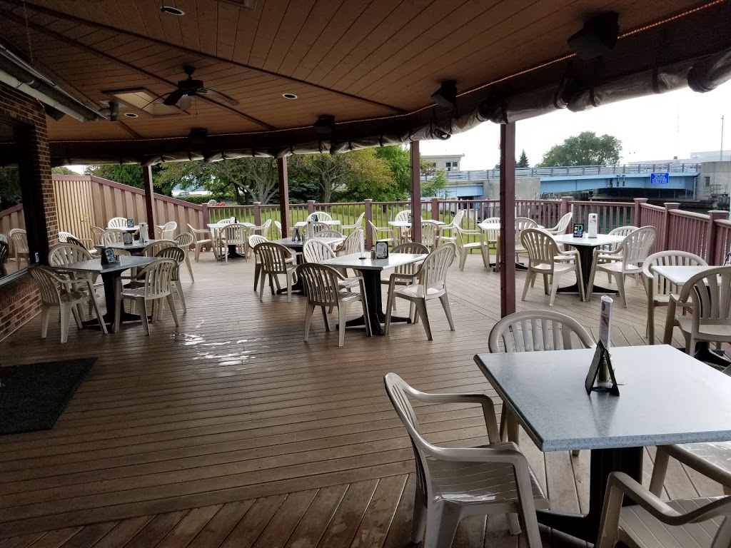 Pepper Joes | 119 Clinton Ave, St Clair, MI 48079, USA | Phone: (810) 326-1710