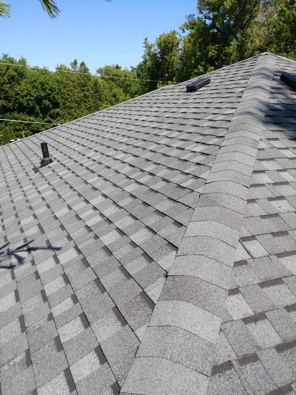 Real Blue Roofing Services Inc. | 8890 Heritage Rd, Brampton, ON L6Y 0E1, Canada | Phone: (647) 706-5225