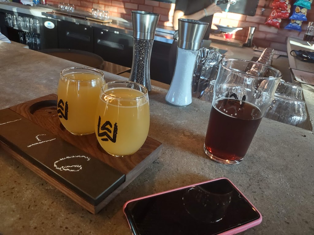 Wick Station - Microbrasserie | 167 Rue St Louis, Warwick, QC J0A 1M0, Canada | Phone: (819) 641-9425