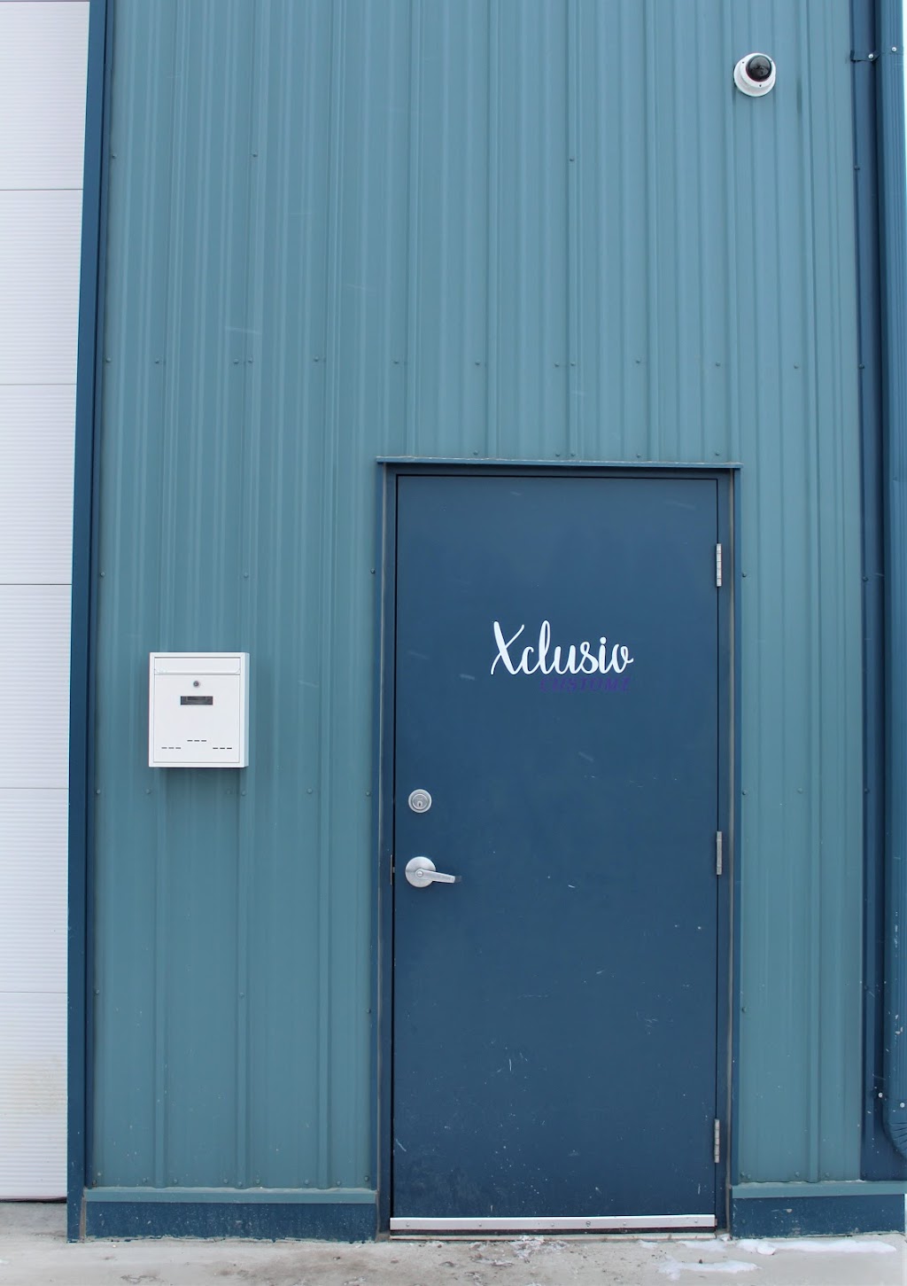 Xclusiv Customz | 1500 Seel Ave, Winnipeg, MB R3T 4Z6, Canada | Phone: (204) 583-1466