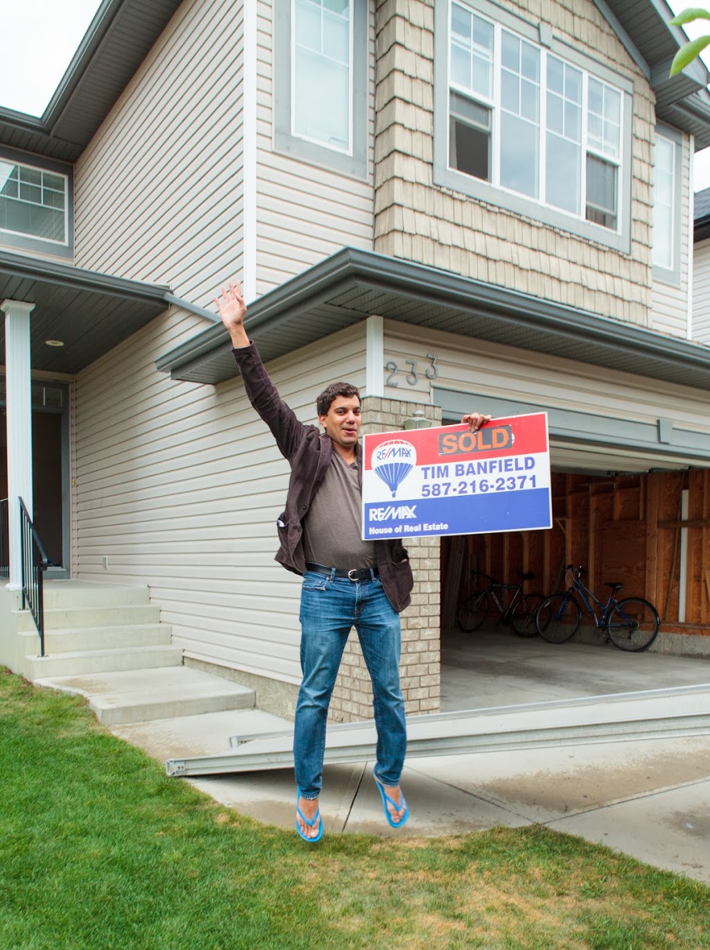 YYCHomesales - Tim Banfield | 226 Cougarstone Cir SW, Calgary, AB T3H 4W5, Canada | Phone: (587) 216-2371