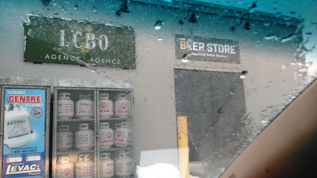 White Lake General Store / LCBO/ Beer Store | 6 Burnstown Rd, White Lake, ON K0A 3L0, Canada | Phone: (613) 623-2771