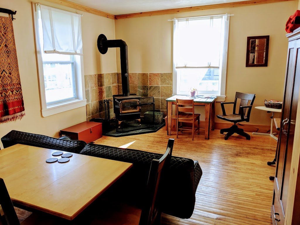 23Maple.com B&B | 23 Maple Ave #1320, Haliburton, ON K0M 1S0, Canada | Phone: (855) 457-2323