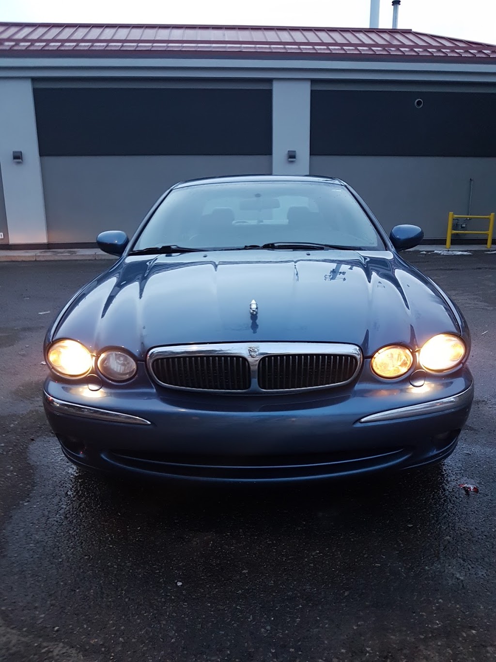 Monterey Car Wash | 2220 68 St NE, Calgary, AB T1Y 6Y7, Canada | Phone: (403) 285-3784