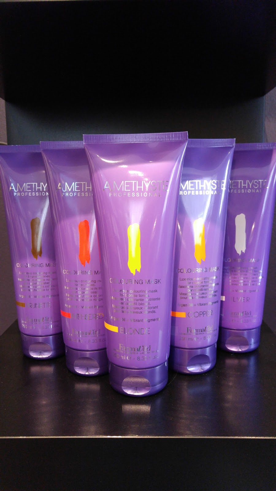 Coiffure Le Local signé M. | 17 Rue Saint-Jean-Baptiste E, Rigaud, QC J0P 1P0, Canada | Phone: (438) 831-6244
