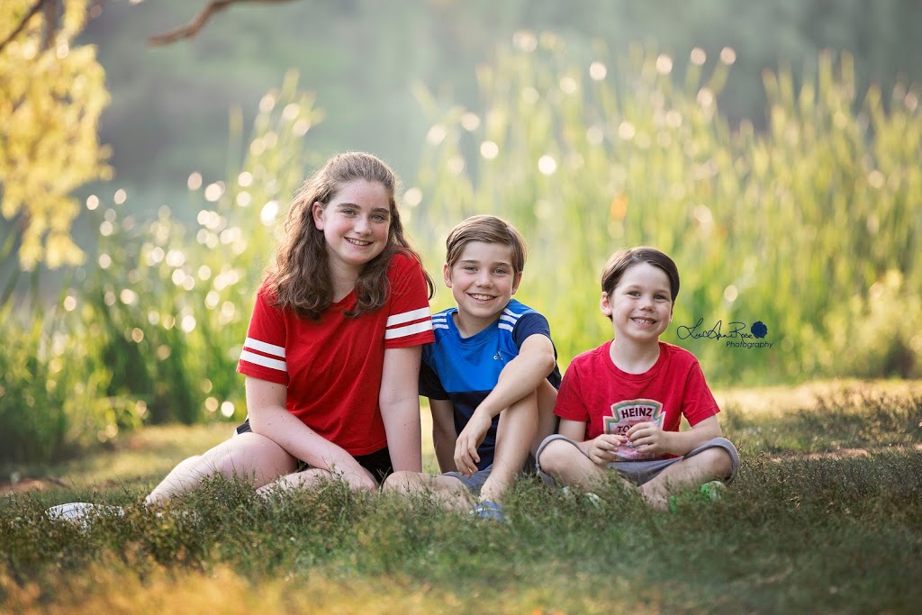 LeeAnne Rose Photography | 5 Varcoe Rd, Courtice, ON L1E 1S5, Canada | Phone: (905) 914-4021