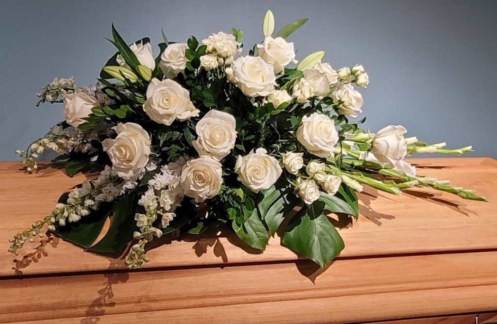 Fleur de Guy | 101 Rue Principale, Saint-André-Avellin, QC J0V 1W0, Canada | Phone: (819) 983-1099