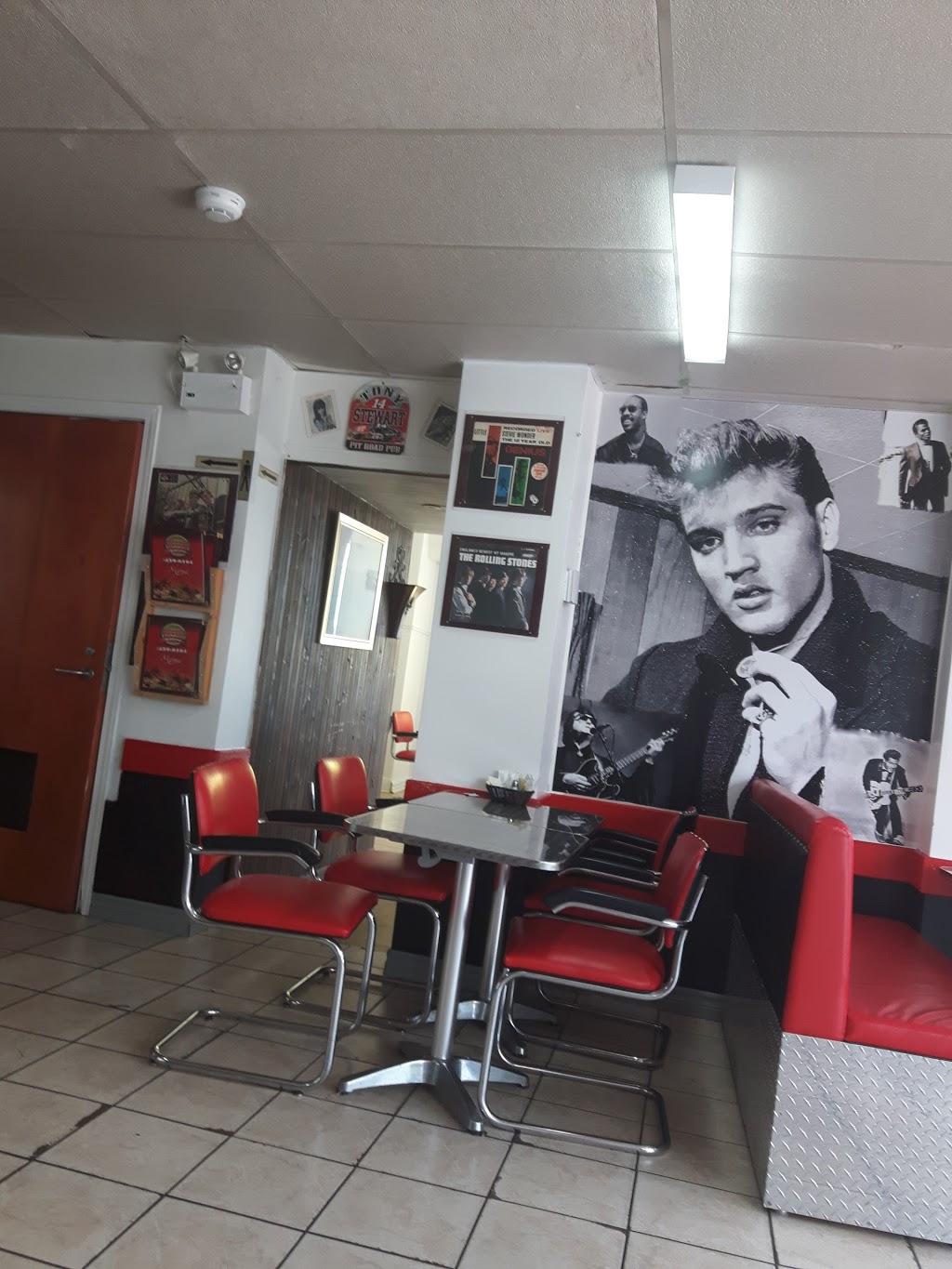 Pizza prince | 9e Av, Saint-Lin - Laurentides, QC J5M 2V1, Canada | Phone: (450) 439-6161