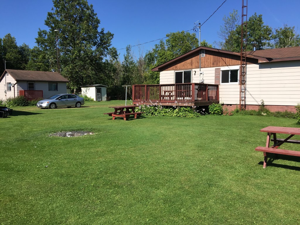Turkey Point Cottages | 89 Cedar Dr, Turkey Point, ON N0E 1T0, Canada | Phone: (289) 259-3098