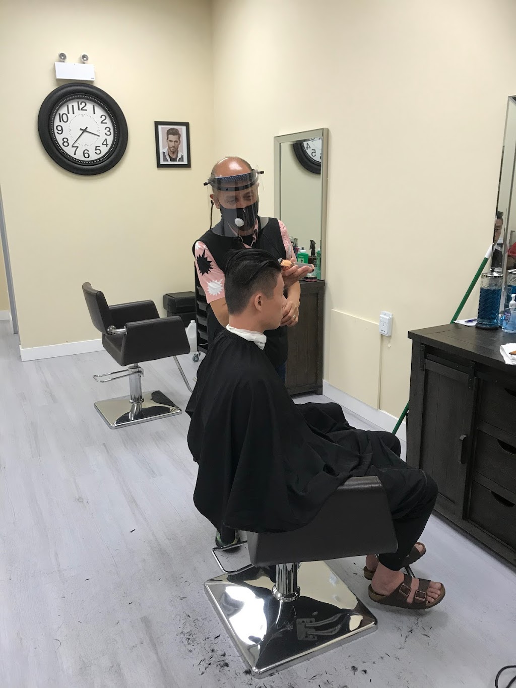 Park Royal Mens Haircut | 733 Park Royal N, West Vancouver, BC V7T 1H9, Canada | Phone: (778) 279-1116
