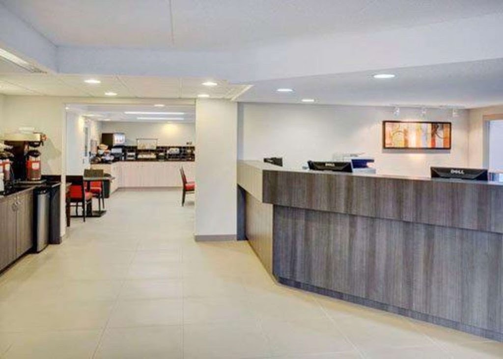 Comfort Inn | 75 Hart Dr, Barrie, ON L4N 5M3, Canada | Phone: (705) 722-3600