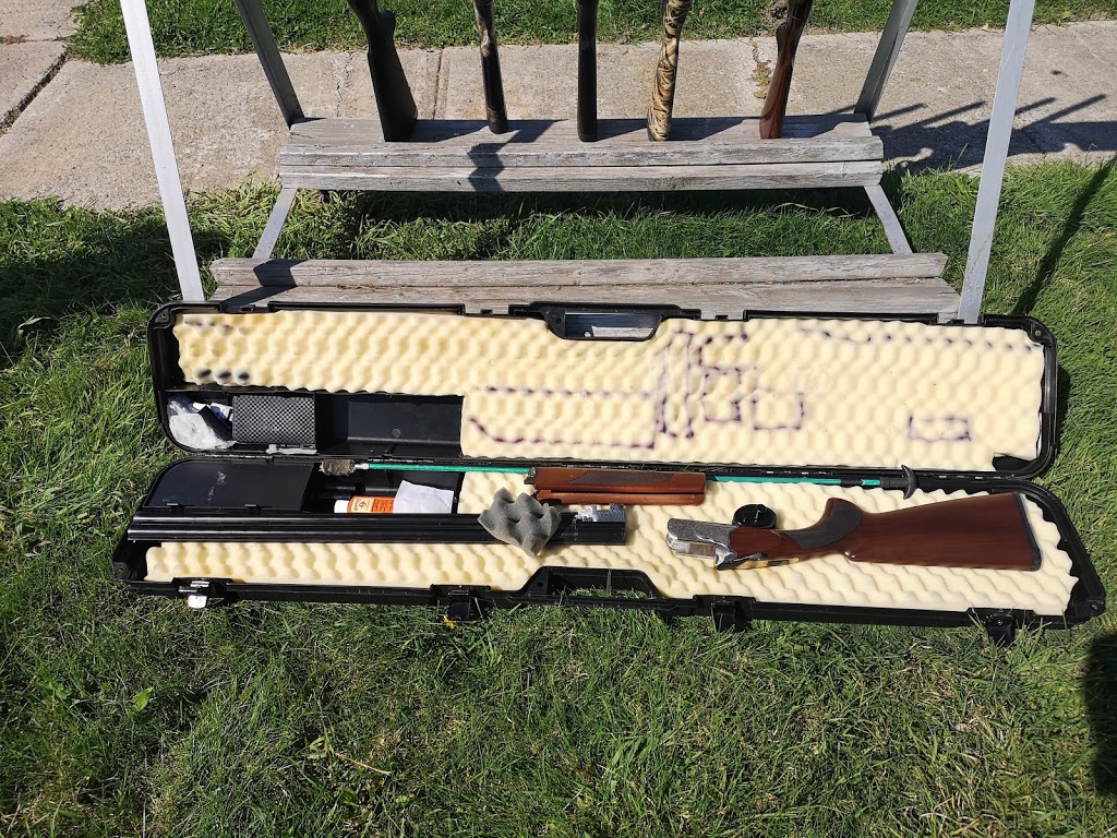 Pêcheurs & Chasseurs Montréal | 130 Chemin du Ruisseau-des-Noyers, Saint-Jean-sur-Richelieu, QC J2Y 1G9, Canada | Phone: (450) 348-5566