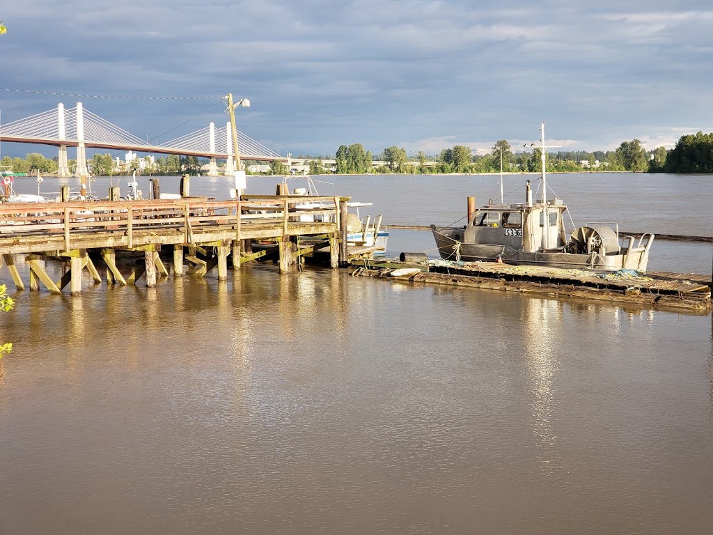 Roundabout Park | 19501 Fraser Way, Pitt Meadows, BC V3Y, Canada | Phone: (604) 467-7346