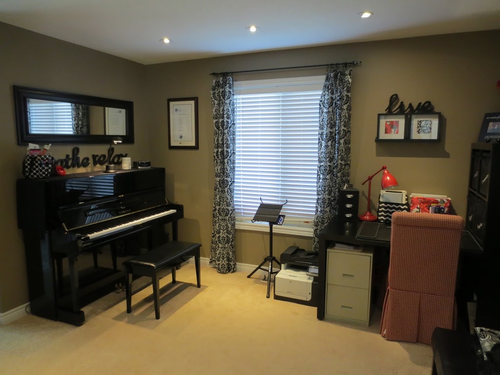 Grace Notes Piano Studio | 31 Rogers Rd, Penetanguishene, ON L9M 0A3, Canada | Phone: (705) 796-7741