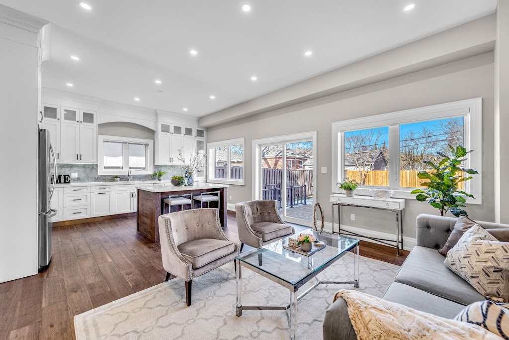 Team Sessa Real Estate | 9100 Jane St, Concord, ON L4K 0A4, Canada | Phone: (647) 560-7778