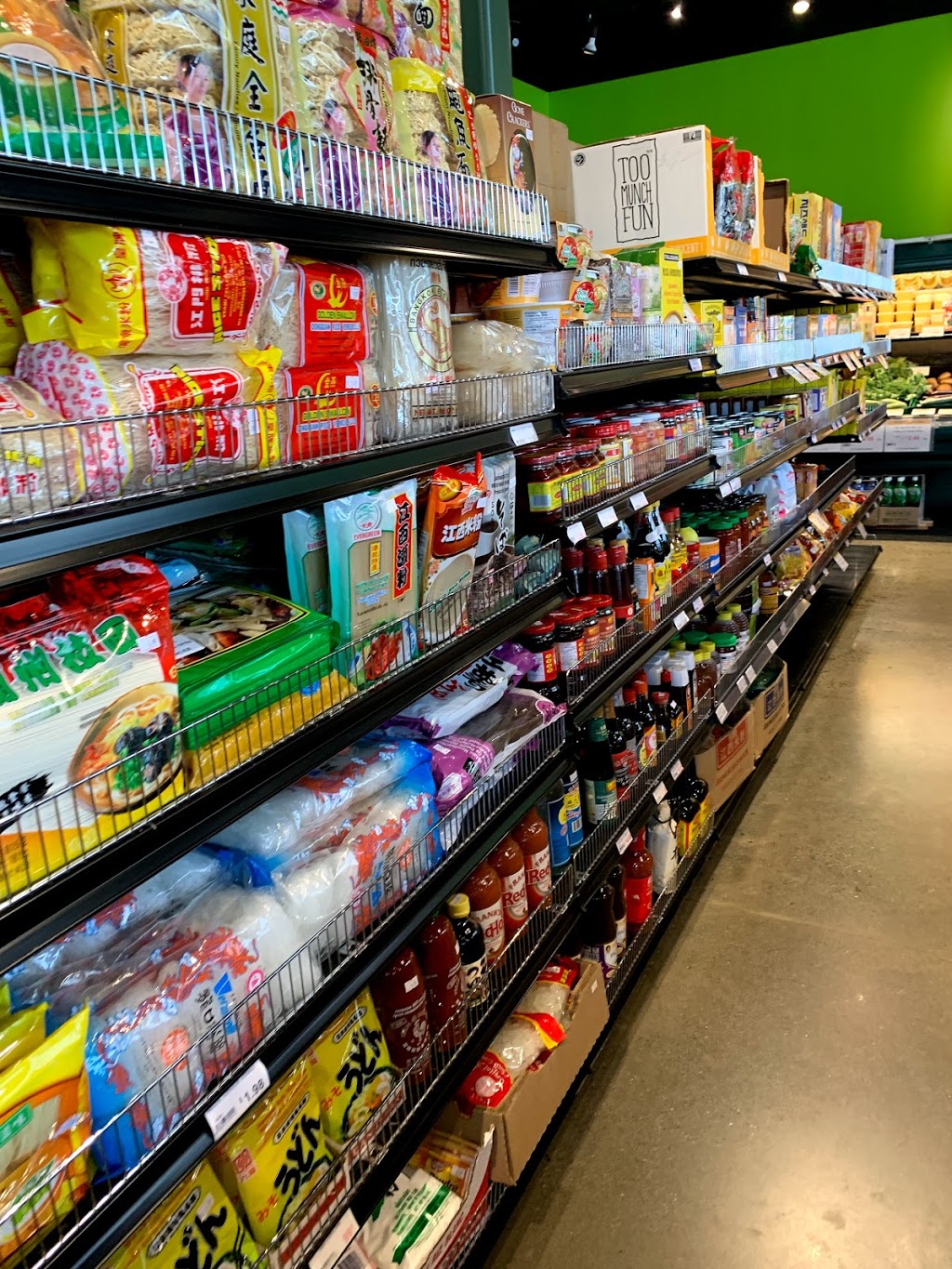 Lotte Giants Market | 20378 88 Ave, Langley Twp, BC V1M 2Y4, Canada | Phone: (604) 371-3766