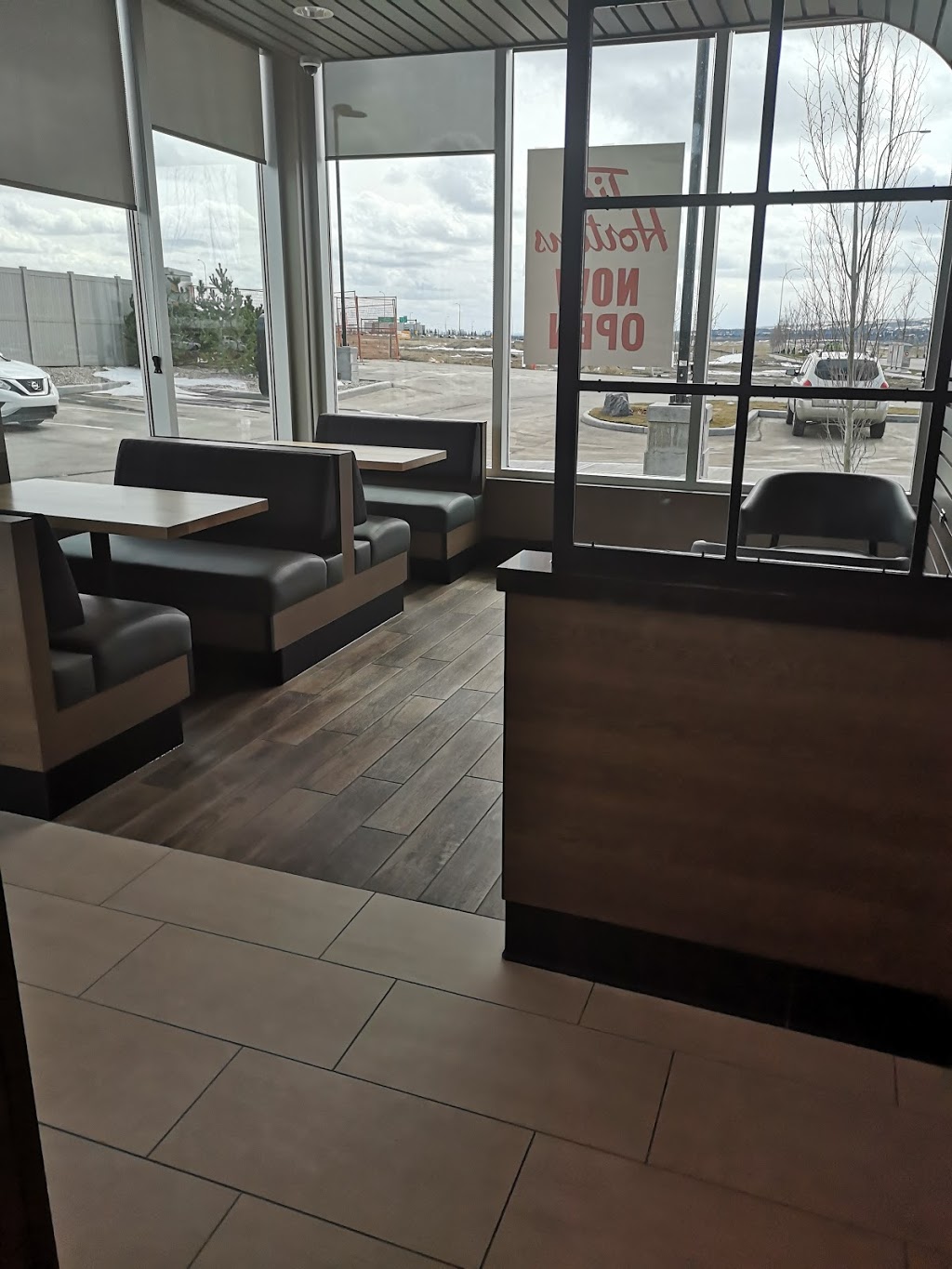 Tim Hortons | SE Corner Of 14th St. &, 110 Ave SW, Calgary, AB T3K 0Z7, Canada | Phone: (825) 222-6500