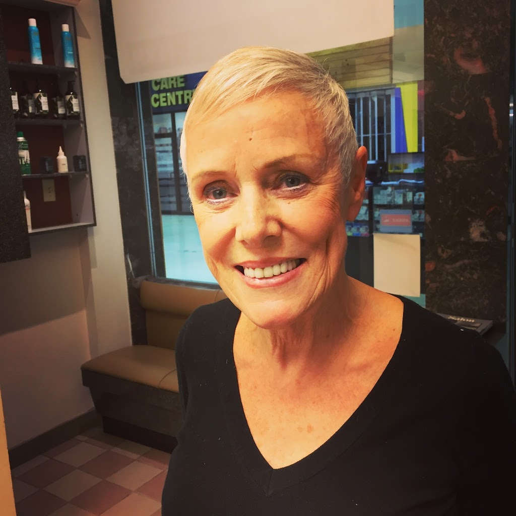 Morettis Hair Centre | 1151 Dundas St W, Mississauga, ON L5C 1C6, Canada | Phone: (905) 279-5281