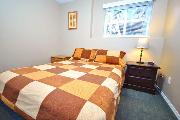 Grannie Greens Getaway | 4 Box # 2101, 1311 Burfield Dr, Sun Peaks, BC V0E 5N0, Canada | Phone: (800) 585-8834
