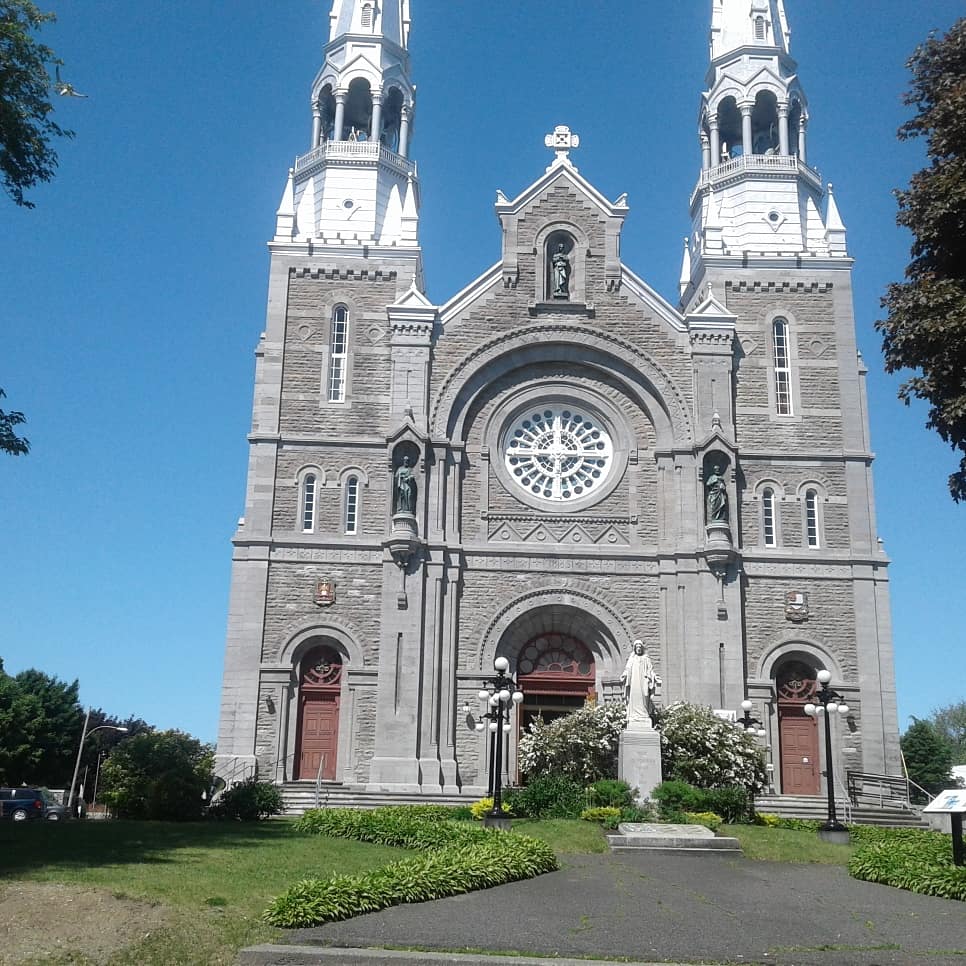 Hôtel de ville de Varennes | 175 Rue Sainte-Anne, Varennes, QC J3X 1R6, Canada | Phone: (450) 652-9888