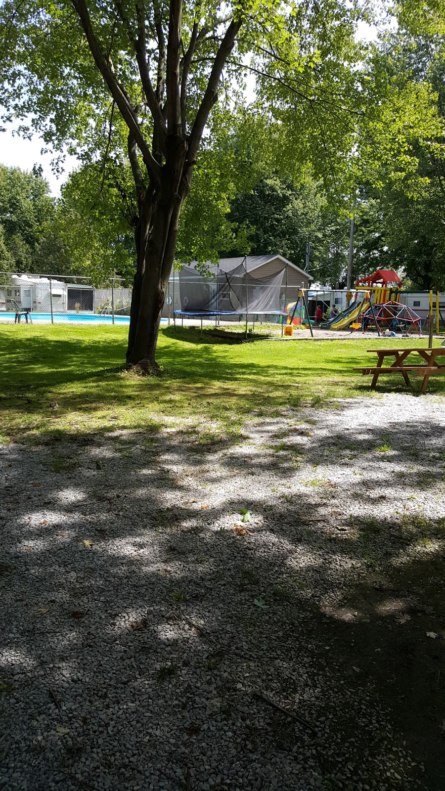 Camping Oasis Du Richelieu | 176 Rang Goyette, Henryville, QC J0J 1E0, Canada | Phone: (450) 294-2332