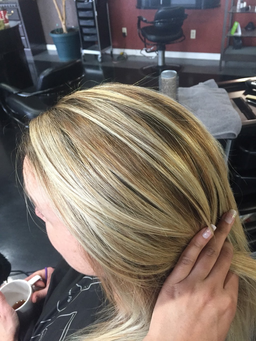 Cutting Room The | 19150 Lougheed Hwy, Pitt Meadows, BC V3Y 2H6, Canada | Phone: (604) 465-4755