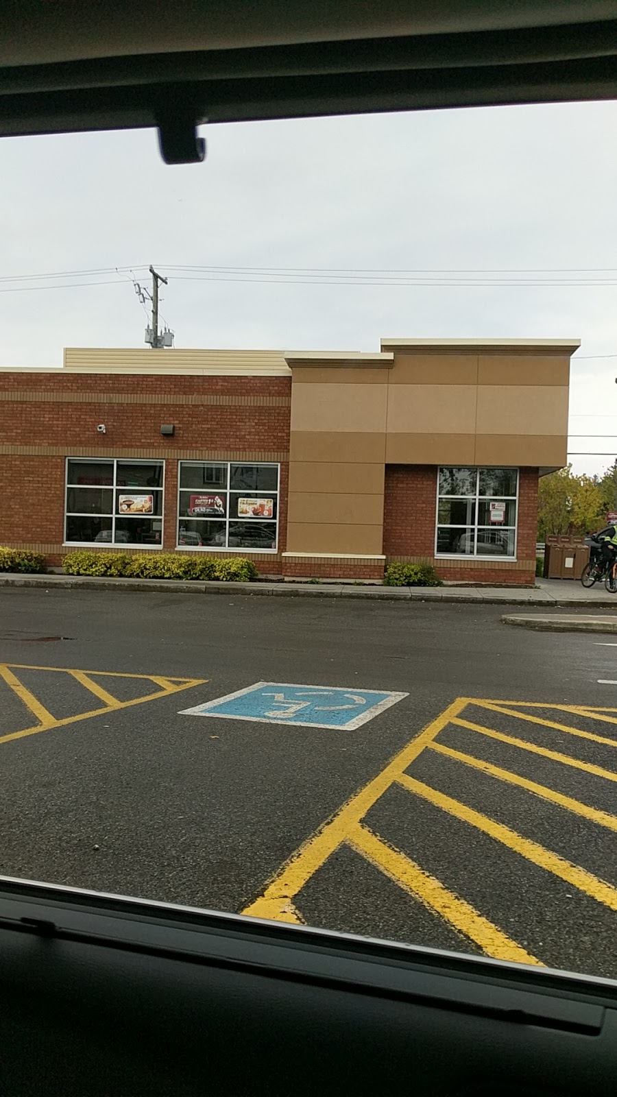 Tim Hortons | 25 Boulevard de Lucerne, Gatineau, QC J9H 1L9, Canada | Phone: (819) 682-3113
