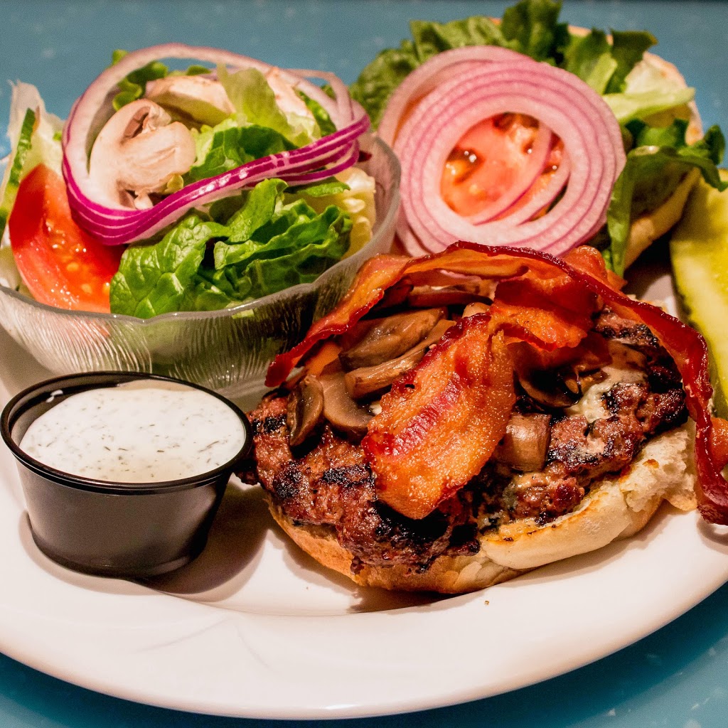 Vee Restaurant & Lounge | 24 Boudreau Rd, St. Albert, AB T8N 6K3, Canada | Phone: (780) 460-8092