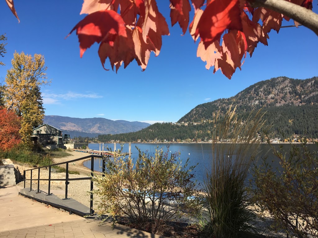 Blindbay Vacations | 2461 Blind Bay Rd, Blind Bay, BC V0E 1H2, Canada | Phone: (250) 675-3281