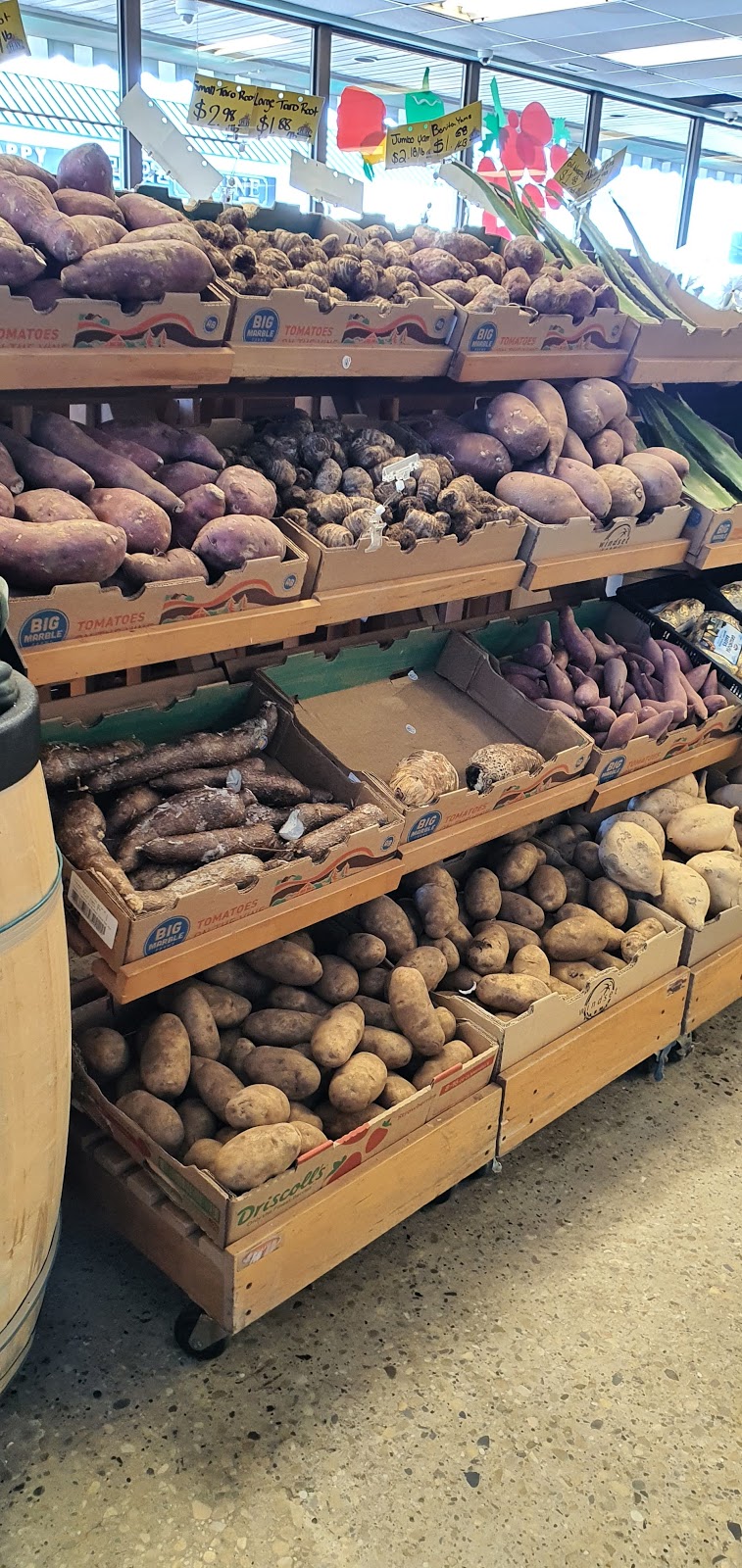 H&W Produce | 9261 34 Ave NW #31, Edmonton, AB T6E 5T5, Canada | Phone: (780) 436-7970