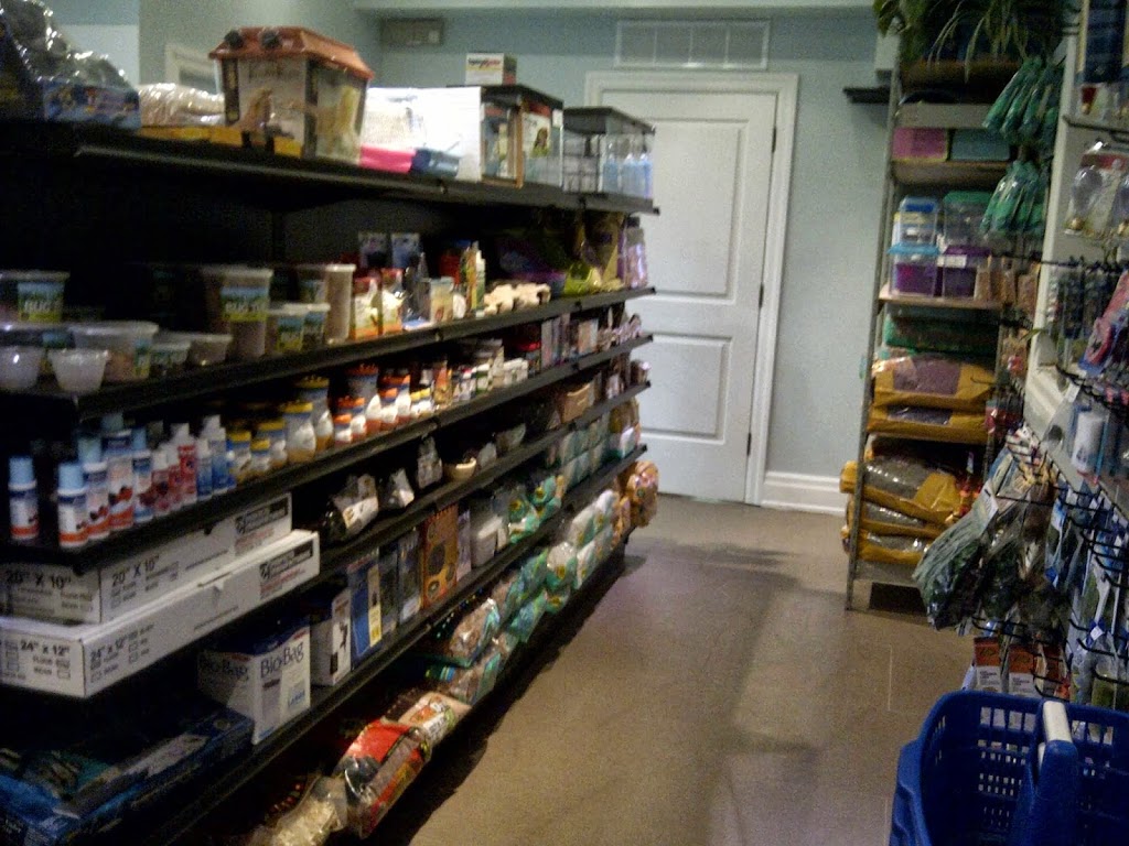 Tails - My Pet Store | 1035 Coxwell Ave, East York, ON M4C 3G4, Canada | Phone: (647) 436-2529