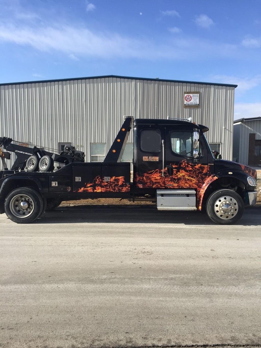 Milestone Towing | 4608 26 Ave NW, Edmonton, AB T6L 5J1, Canada | Phone: (780) 660-9393