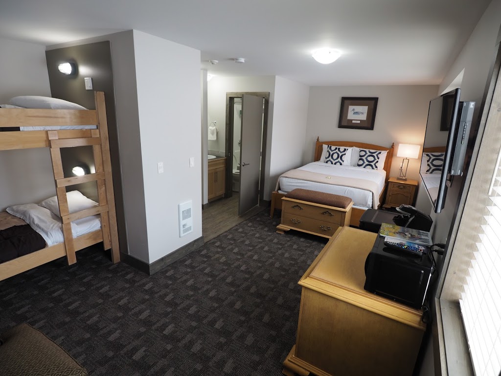 The Apex Mountain Lodge | 260 Strayhorse Rd, Keremeos, BC V0X 1N6, Canada | Phone: (250) 462-1166