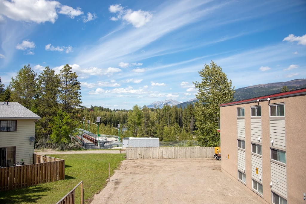PineCrest Apartments Sparwood | point of interest | 231 Pine Ave, Sparwood, BC V0B 2G0, Canada | 7785182253 OR +1 778-518-2253