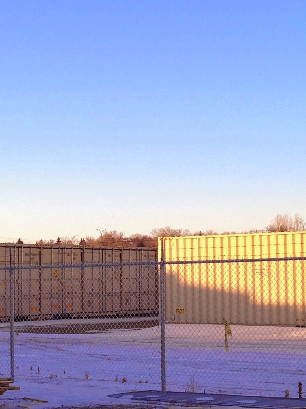 Low Cost Storage | 970 Manitoba St E, Moose Jaw, SK S6H 1M2, Canada | Phone: (306) 631-9709