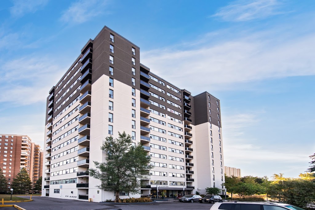 The West Mall Towers | 555 The West Mall, Etobicoke, ON M9C 1G8, Canada | Phone: (647) 699-3093
