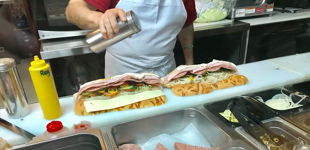Vagos Family Pizza | 110 Ontario St, Sarnia, ON N7T 1L1, Canada | Phone: (519) 336-7999