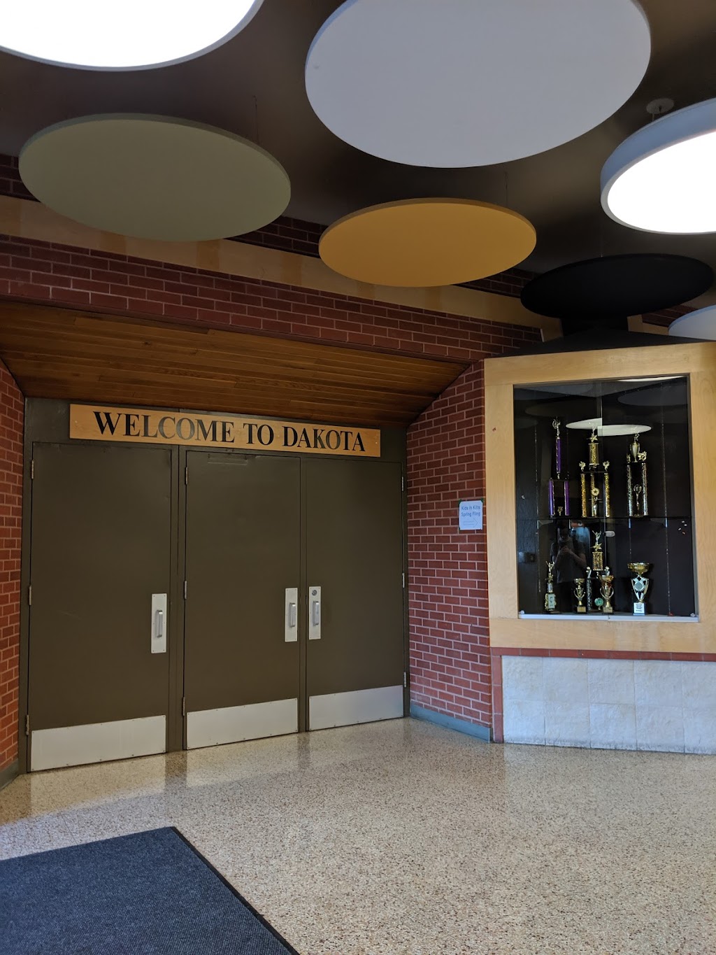 Dakota Collegiate | 661 Dakota St, Winnipeg, MB R2M 3K3, Canada | Phone: (204) 256-4366