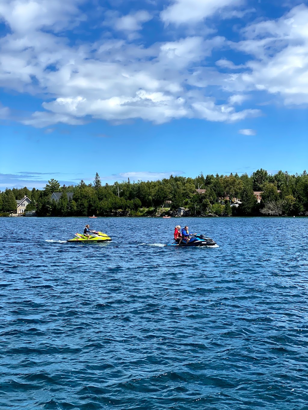 Tobermory to South Baymouth Ferry | Ferry Ramp, Tobermory, ON N0H 2R0, Canada | Phone: (800) 265-3163