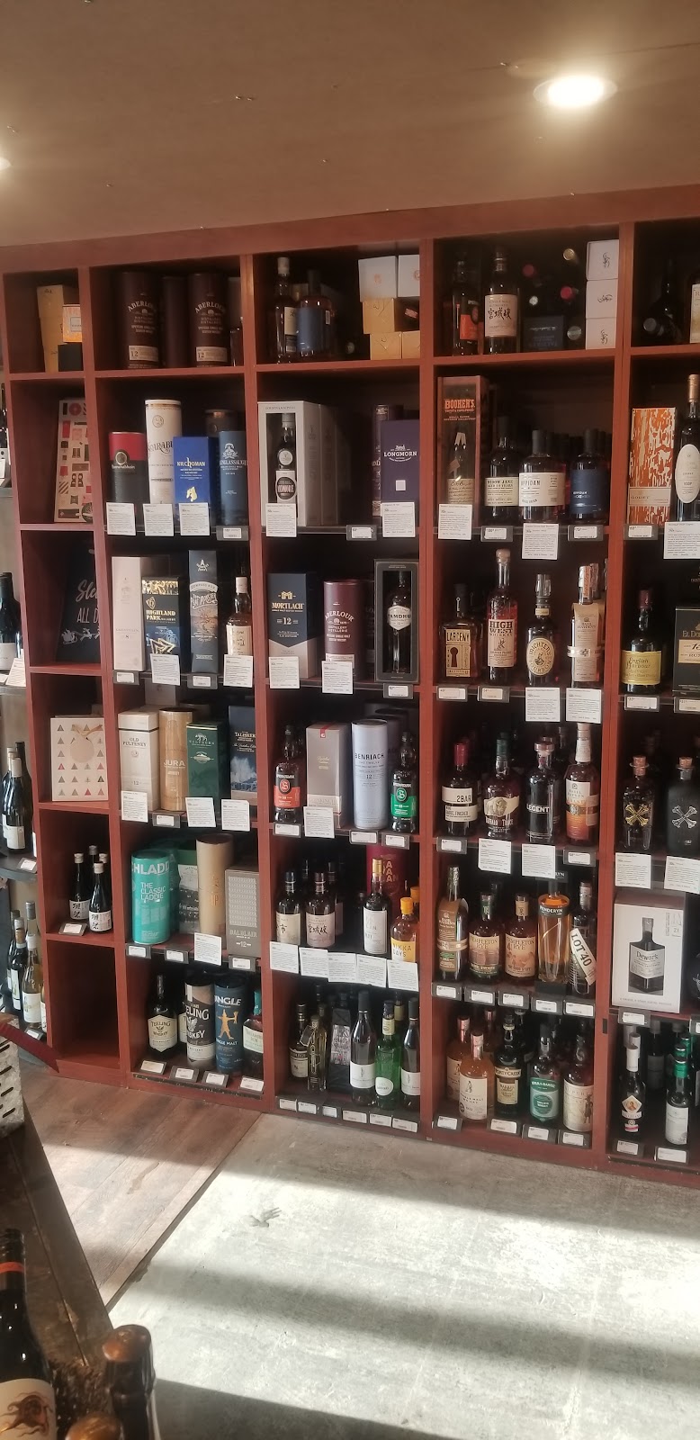 Vinestone Wine Co. | 608 2 St W, Cochrane, AB T4C 1Z7, Canada | Phone: (403) 981-9463