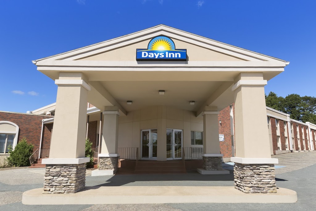 KOREAN FOOD FAMILY RESTAURANT | Days Inn Dinning, 50 North St, Bridgewater, NS B4V 2V6, Canada | Phone: (902) 543-7131