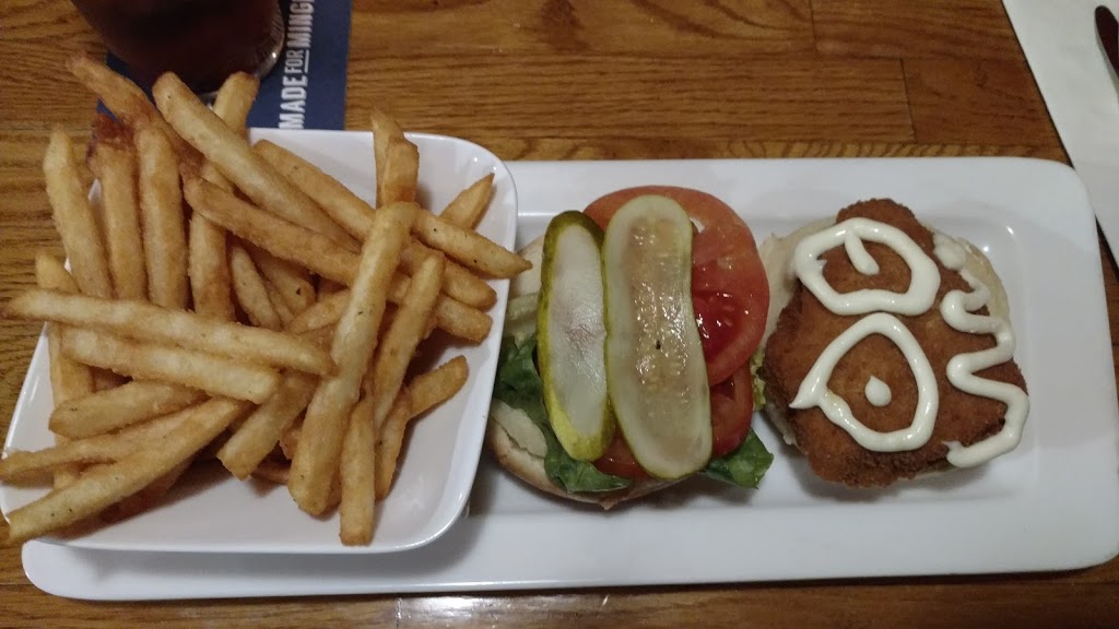 Poachers Arms | 171 Queens Ave, London, ON N6A 5J7, Canada | Phone: (519) 432-7888