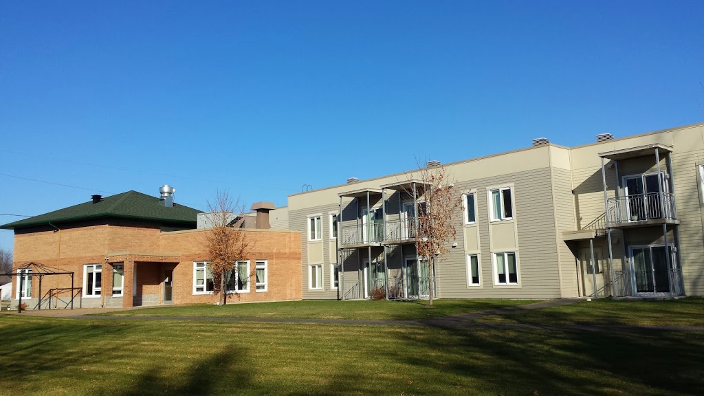 Résidence Breakeyville | 2270 Rue Sainte-Hélène, Lévis, QC G6Z 7L6, Canada | Phone: (418) 832-1758