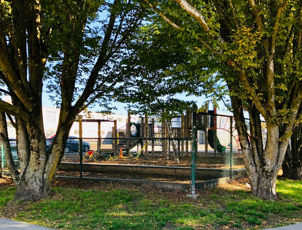 Dr. M. Weir Elementary School 2900 E 44th Ave, Vancouver, BC