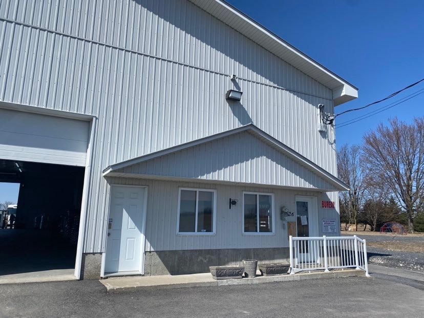 Lespace agricole inc. | 526 Chem. du Petit-Bernier, Saint-Jean-sur-Richelieu, QC J2Y 1C3, Canada | Phone: (450) 347-9077