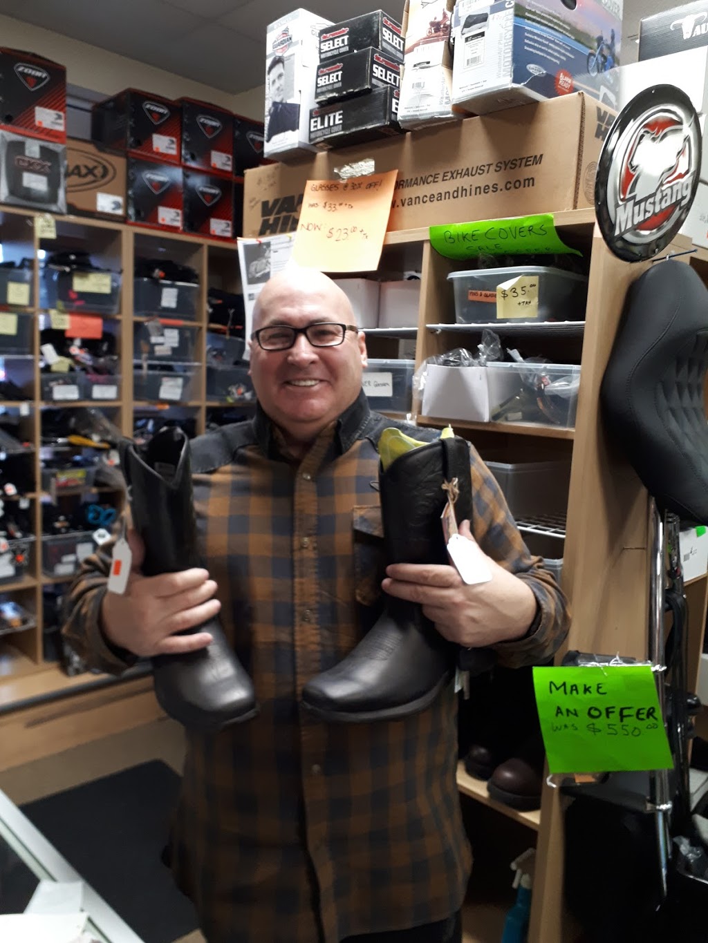 WesternBootsCanada.com | 2822 Howard Ave, Windsor, ON N8X 3Y2, Canada | Phone: (519) 254-8331