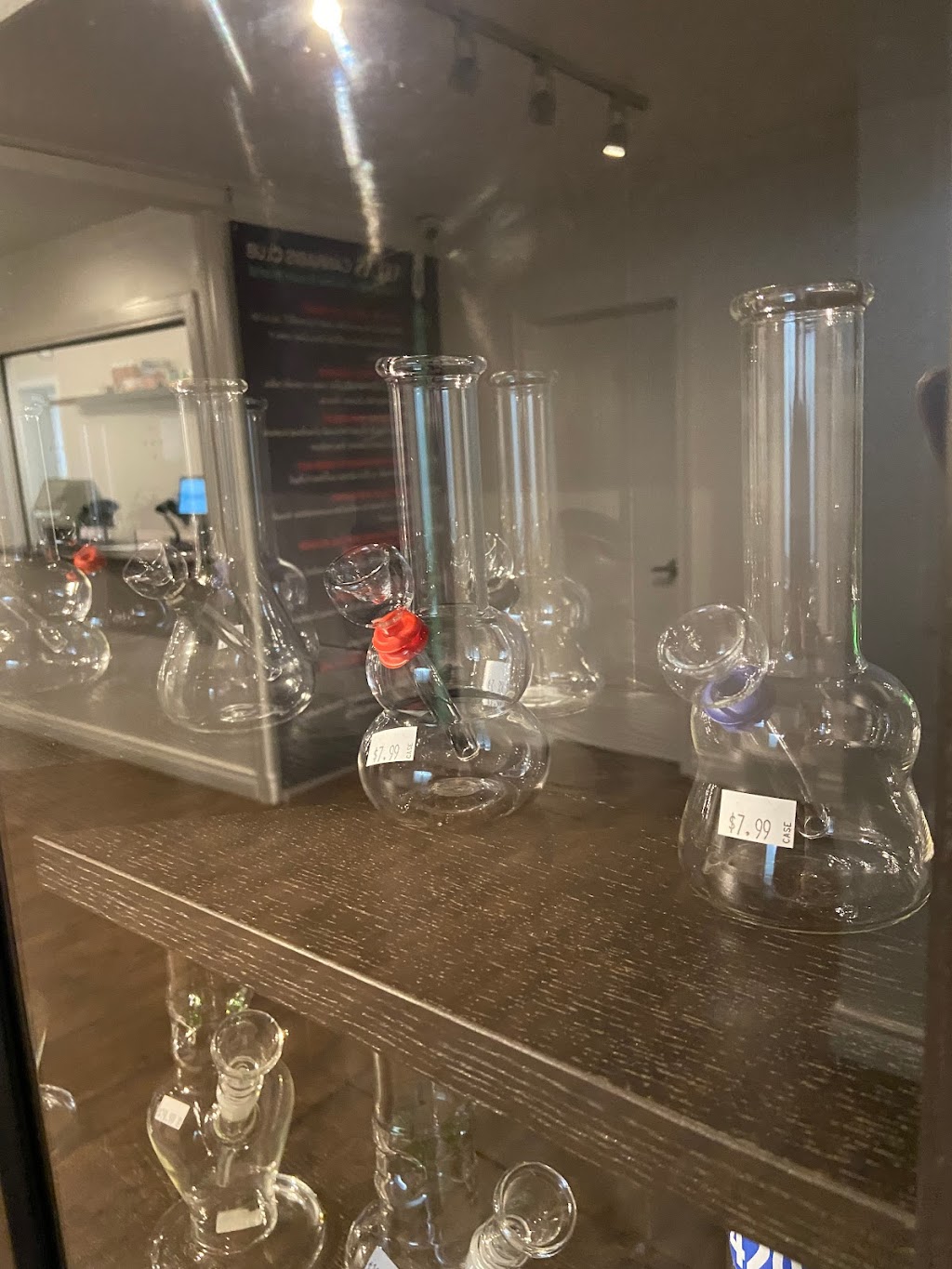 Atlas Cannabis | 78 Bridge St, Bradford, ON L3Z 3H2, Canada | Phone: (647) 517-2045