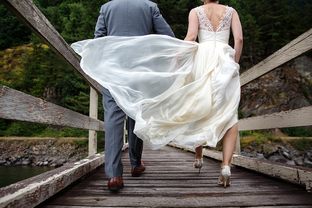 Fran Chelico Photography | Vancouver Wedding Photographer | 615 E St James Rd, North Vancouver, BC V7M 1L7, Canada | Phone: (778) 338-3333